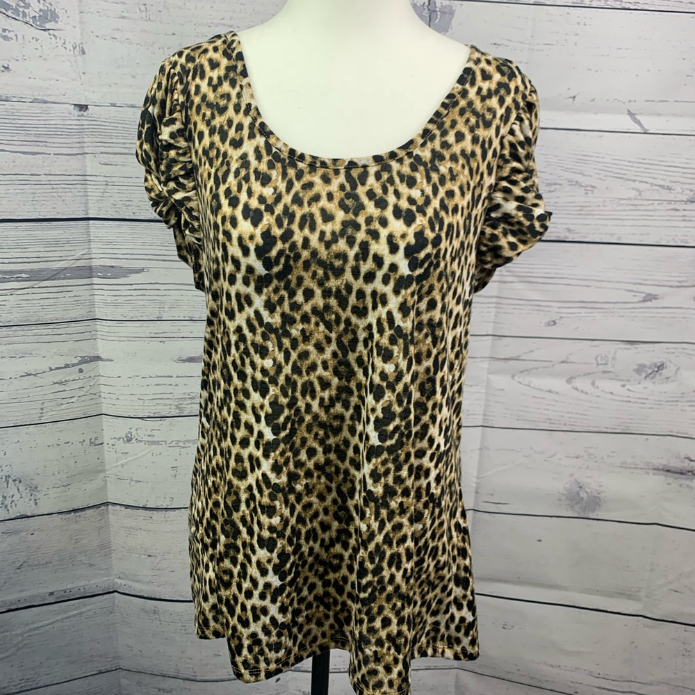 2010 Xhilaration Target Leopard Print Top